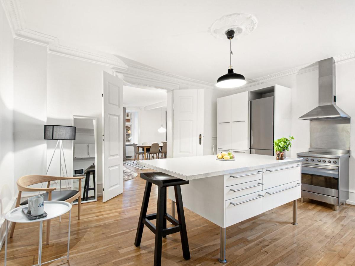 Sanders Stage - Enchanting Four-Bedroom Apartment Near Nyhavn Copenhaga Exterior foto